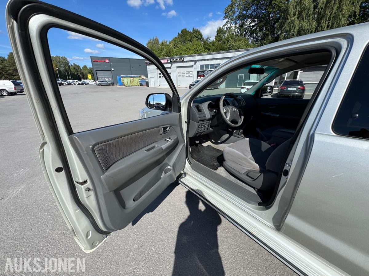 2013 Toyota HiLux 2.5-144 D 4WD / hardtop / 147414km