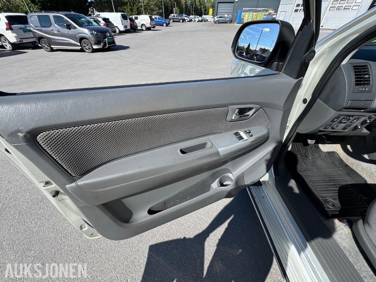 2013 Toyota HiLux 2.5-144 D 4WD / hardtop / 147414km