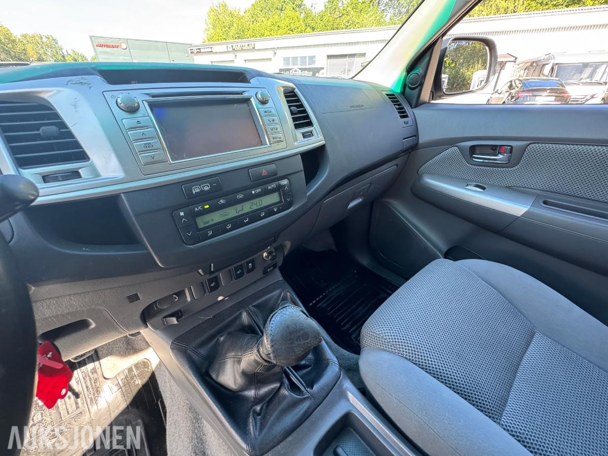 2014 Toyota HiLux 2.5-144 D 4WD / Double Cab / hardtop / innredning / 282303km