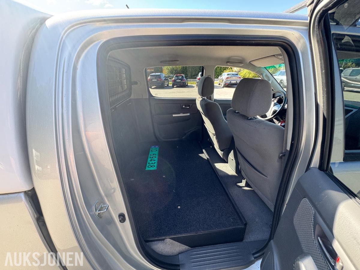 2014 Toyota HiLux 2.5-144 D 4WD / Double Cab / hardtop / innredning / 282303km