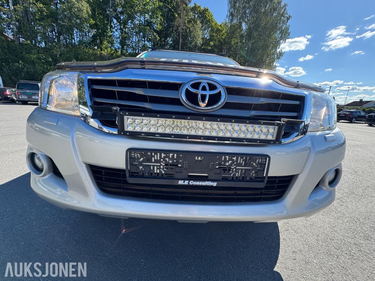 2014 Toyota HiLux 2.5-144 D 4WD / Double Cab / hardtop / innredning / 282303km