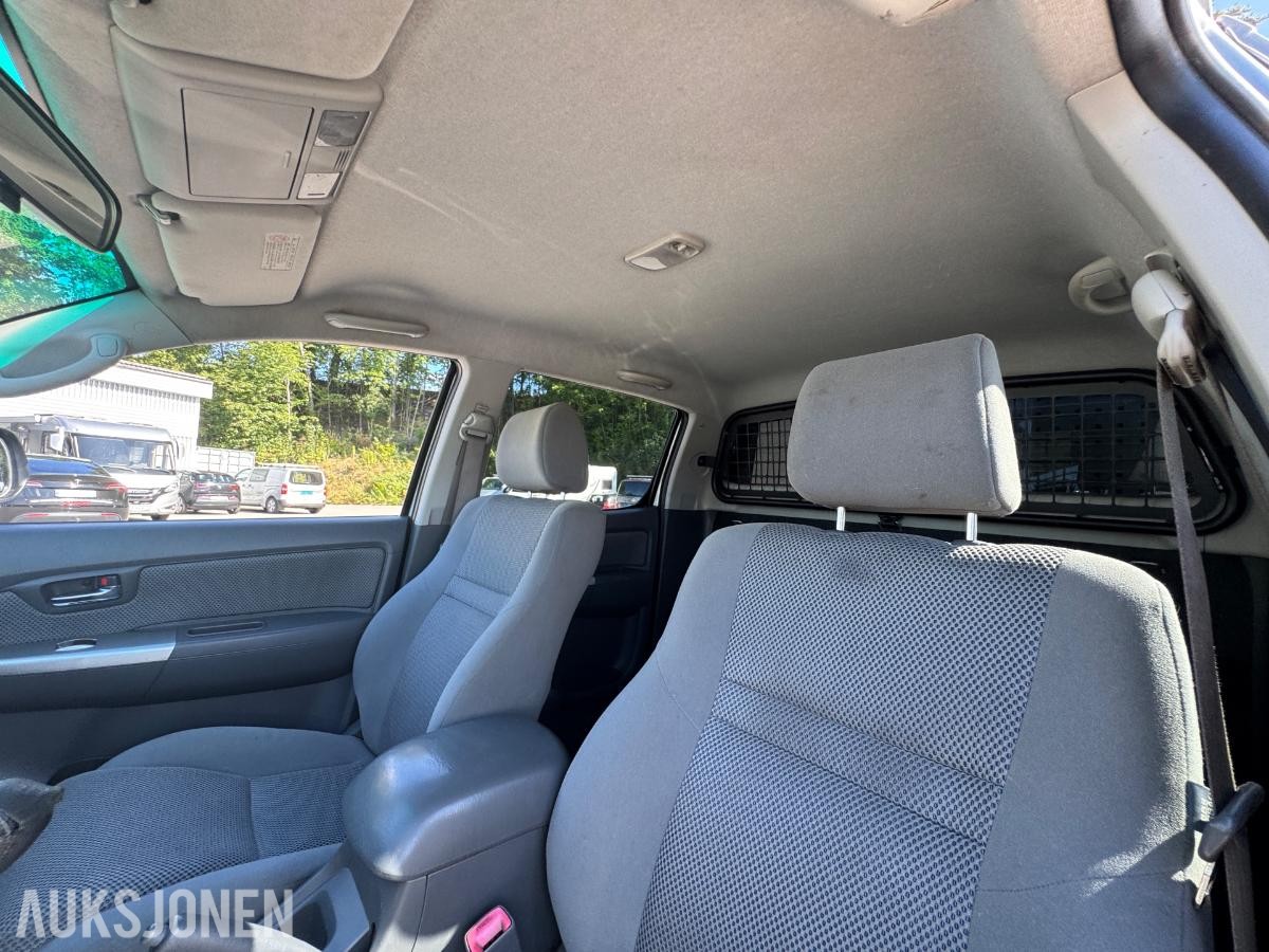 2014 Toyota HiLux 2.5-144 D 4WD / Double Cab / hardtop / innredning / 282303km
