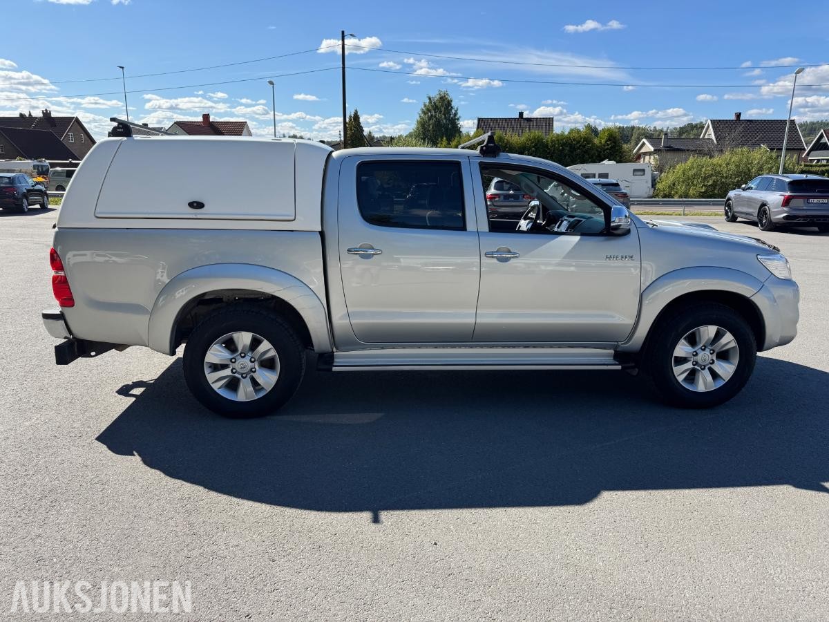 2014 Toyota HiLux 2.5-144 D 4WD / Double Cab / hardtop / innredning / 282303km