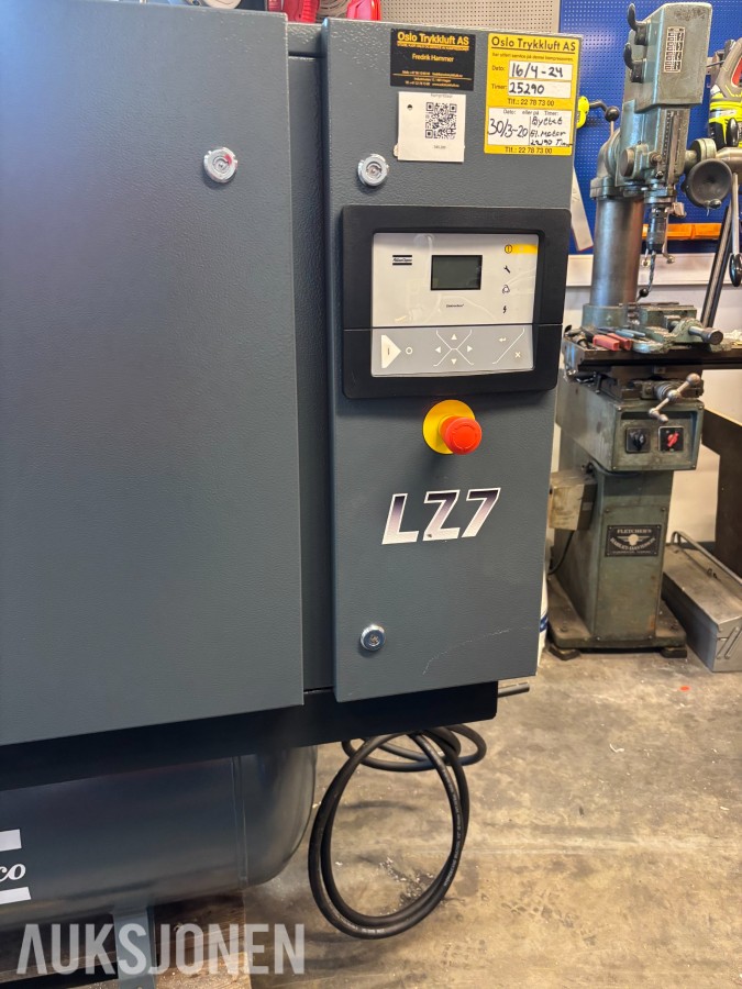 Atlas Copco LZ7-10 FF trykkluftanlegg med 270 liters tank og Atlas Copco FX3 kjøletørke.