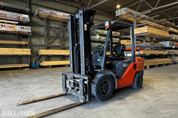 2008 Toyota 02-8FDF30 Tonero Dieseltruck