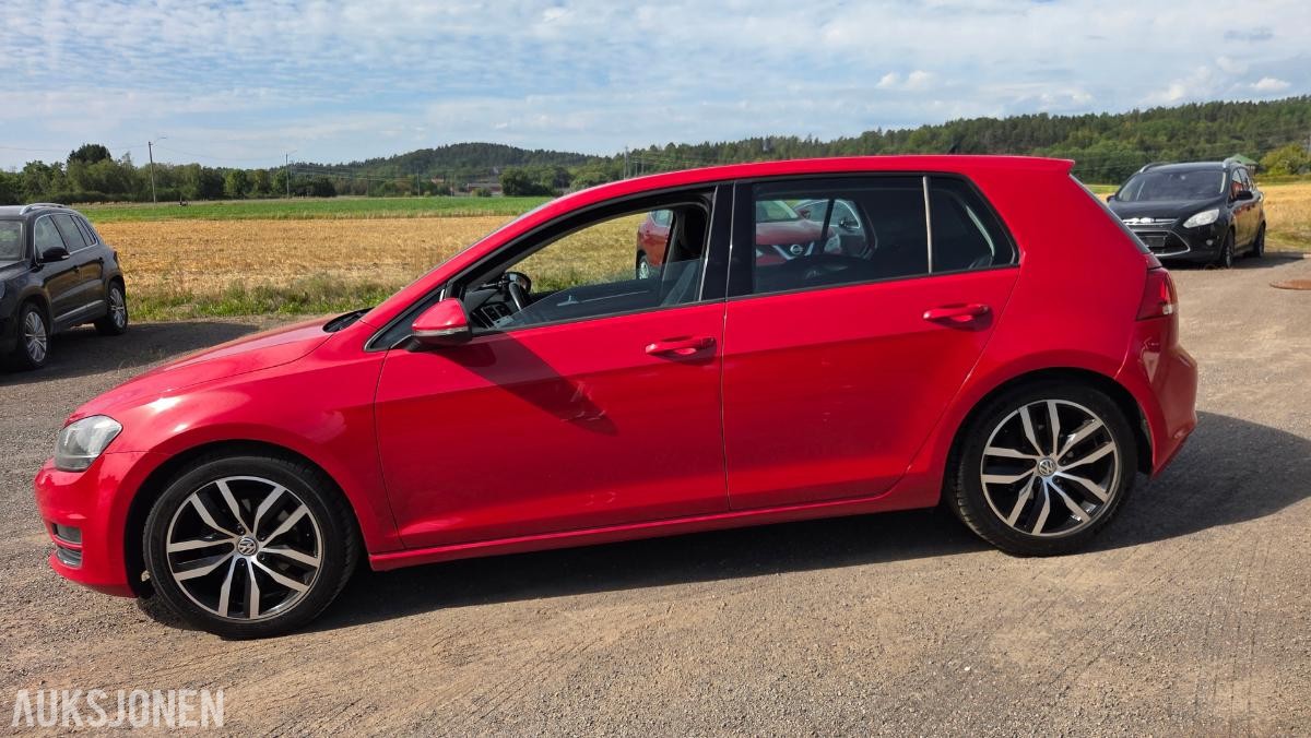 2014 Volkswagen GOLF 1.4-122 Rep objekt , 124000km