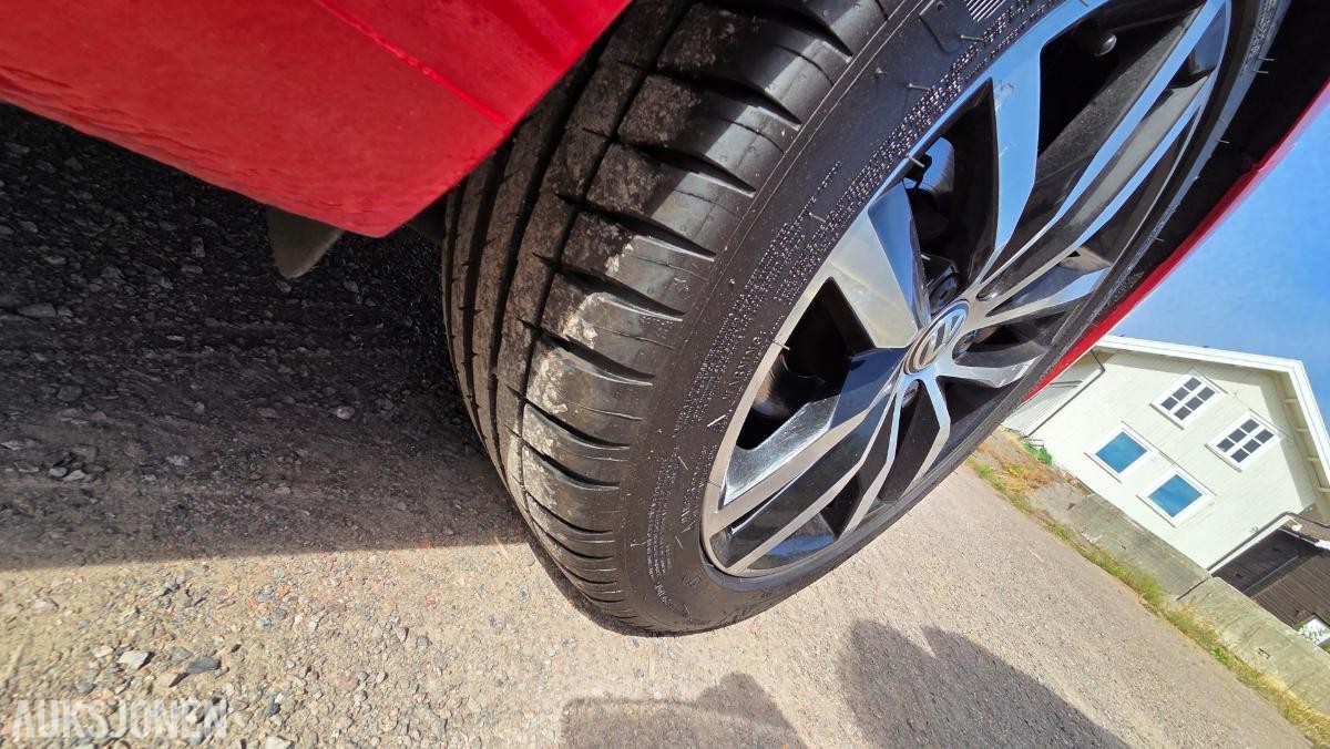 2014 Volkswagen GOLF 1.4-122 Rep objekt , 124000km