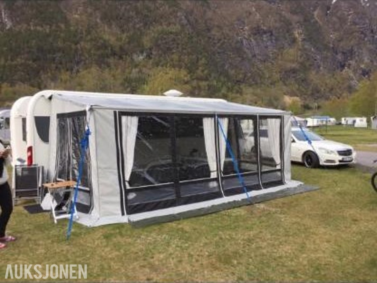 2017 Campingvogn - Knaus Scandinavian Selection 650 UDF