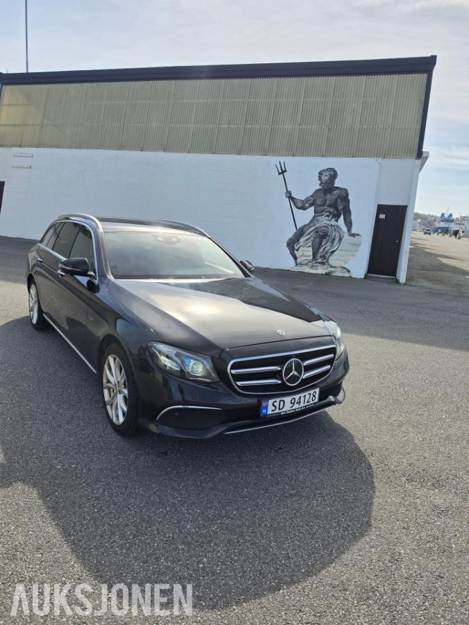 2020 Mercedes-Benz E300de Adaptiv cruisekontroll, Ryggekamera, Hengerfeste