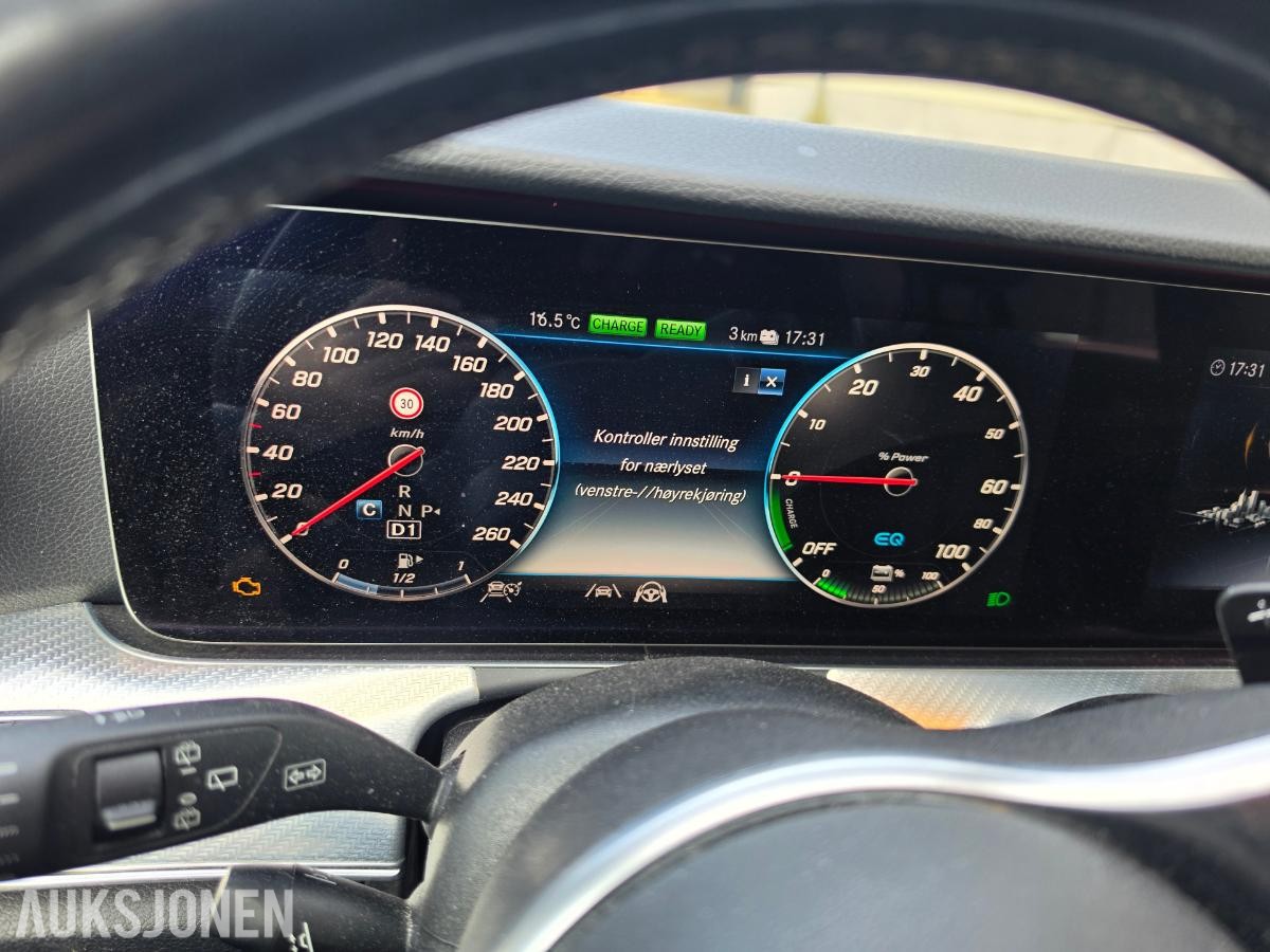 2020 Mercedes-Benz E300de Adaptiv cruisekontroll, Ryggekamera, Hengerfeste