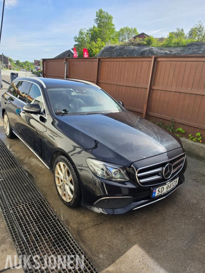 2020 Mercedes-Benz E300de Adaptiv cruisekontroll, Ryggekamera, Hengerfeste