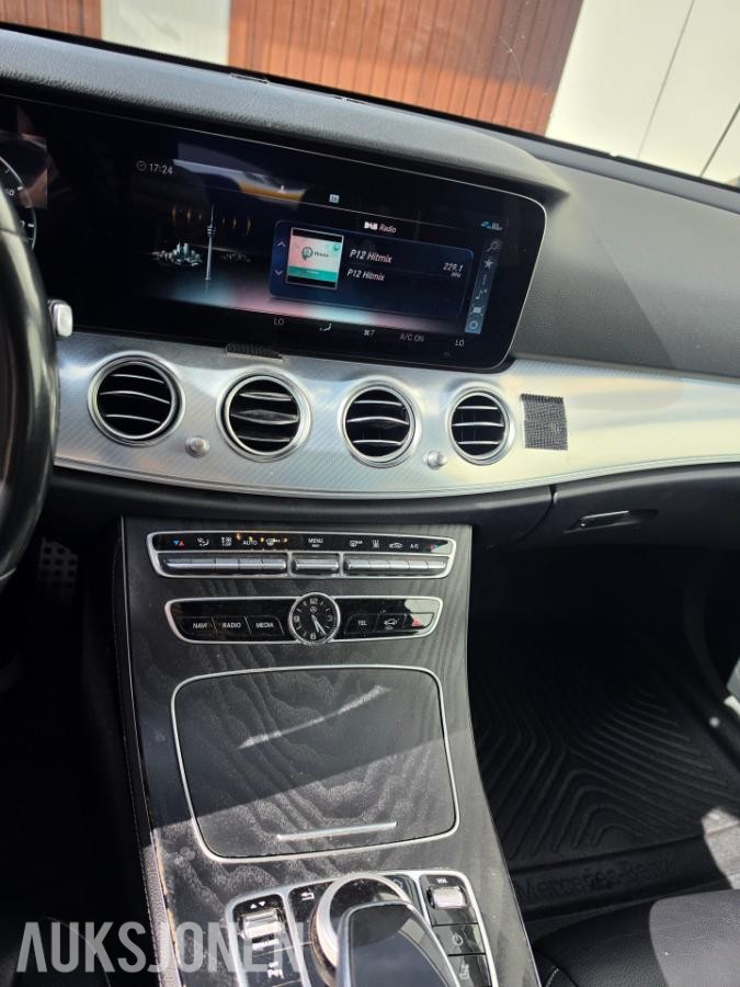2020 Mercedes-Benz E300de Adaptiv cruisekontroll, Ryggekamera, Hengerfeste