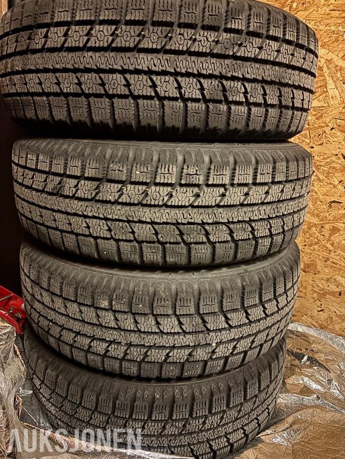 Vinterdekk Vw Polo 185/60 R15 84T - Ingen minstepris