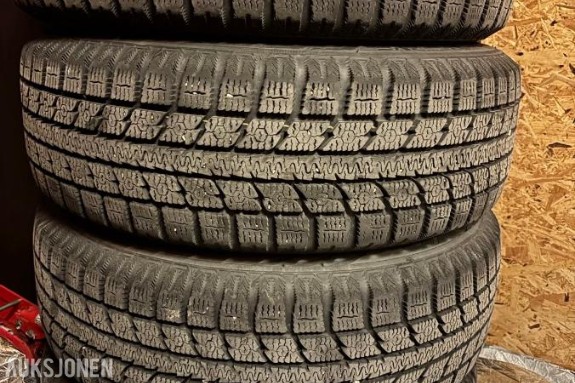 Vinterdekk Vw Polo 185/60 R15 84T - Ingen minstepris