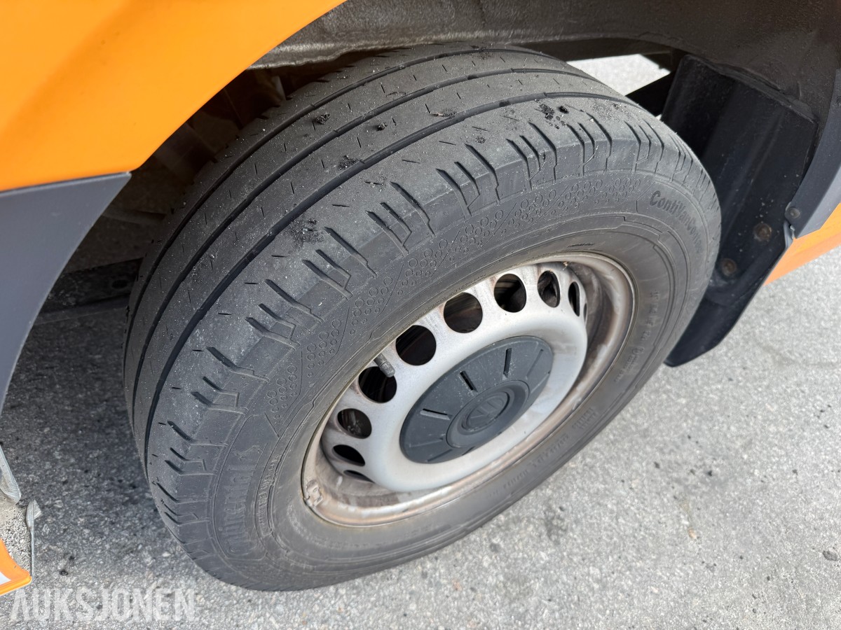 2022 Volkswagen Crafter 35 L3 2,0 TDI 177hk 4Motion aut. Bott innredning i varerom.