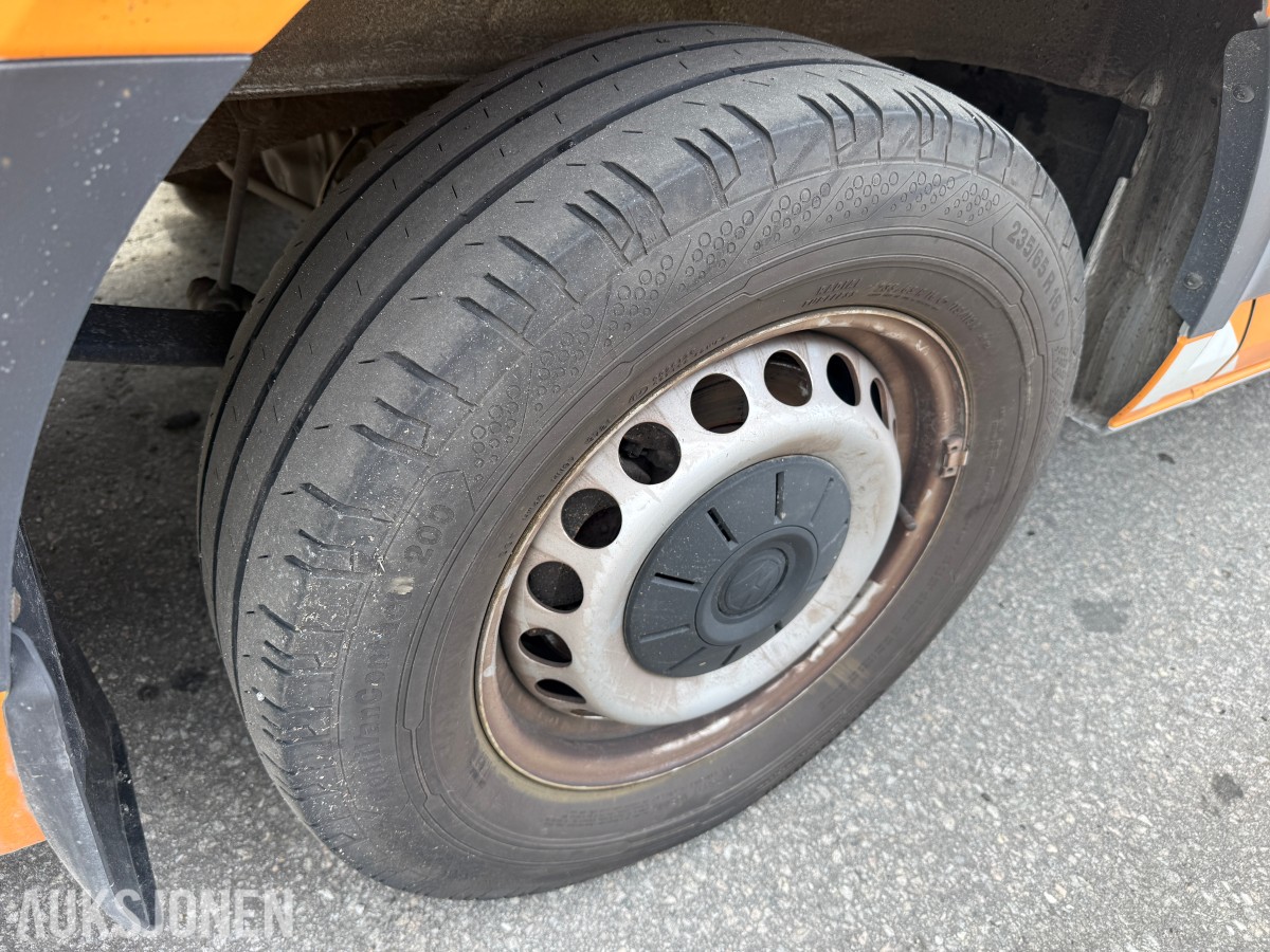 2022 Volkswagen Crafter 35 L3 2,0 TDI 177hk 4Motion aut. Bott innredning i varerom.