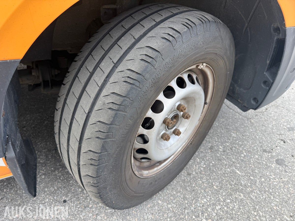 2022 Volkswagen Crafter 35 L3 2,0 TDI 177hk 4Motion aut. Bott innredning i varerom.
