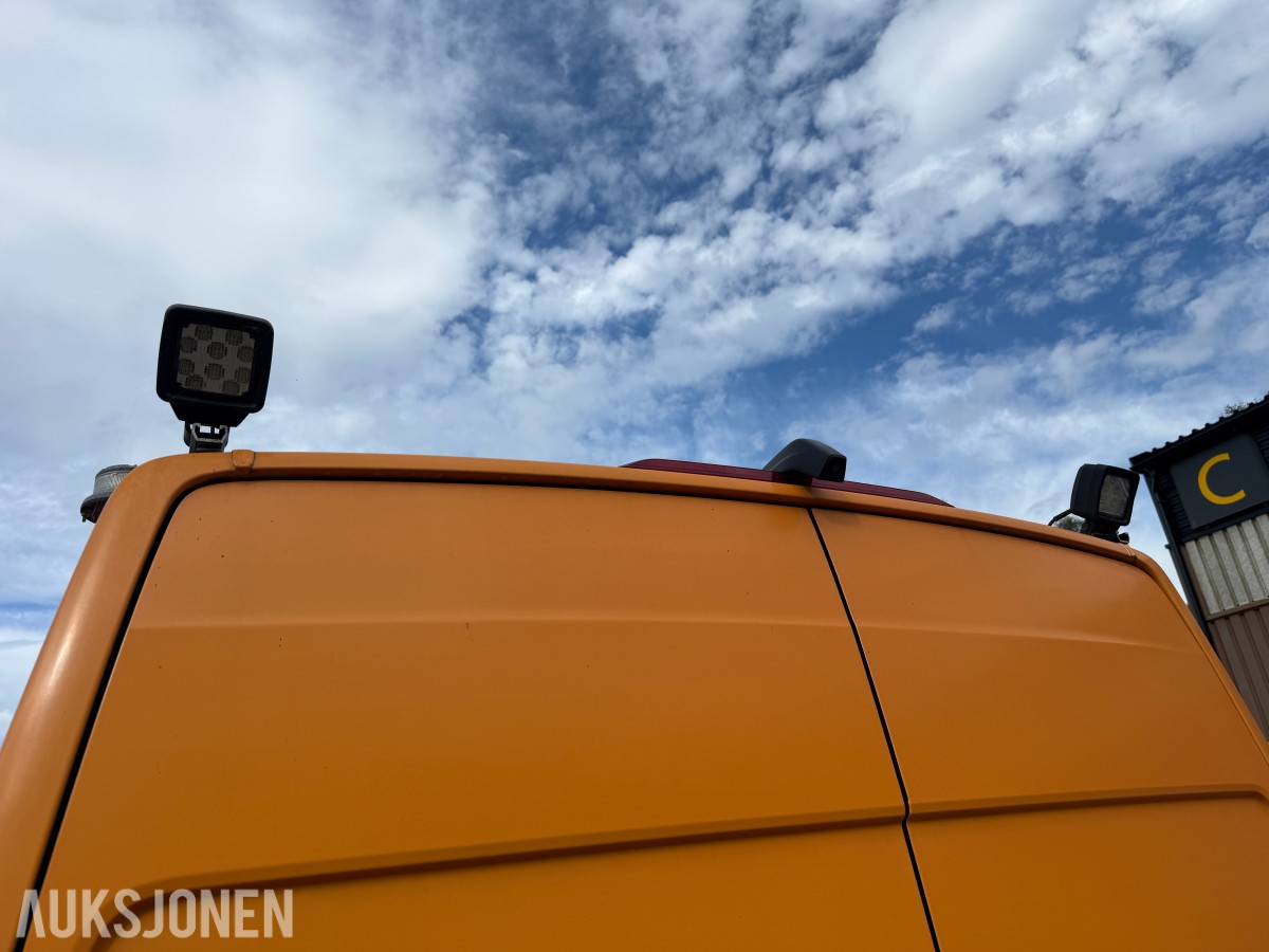 2022 Volkswagen Crafter 35 L3 2,0 TDI 177hk 4Motion aut. Bott innredning i varerom.