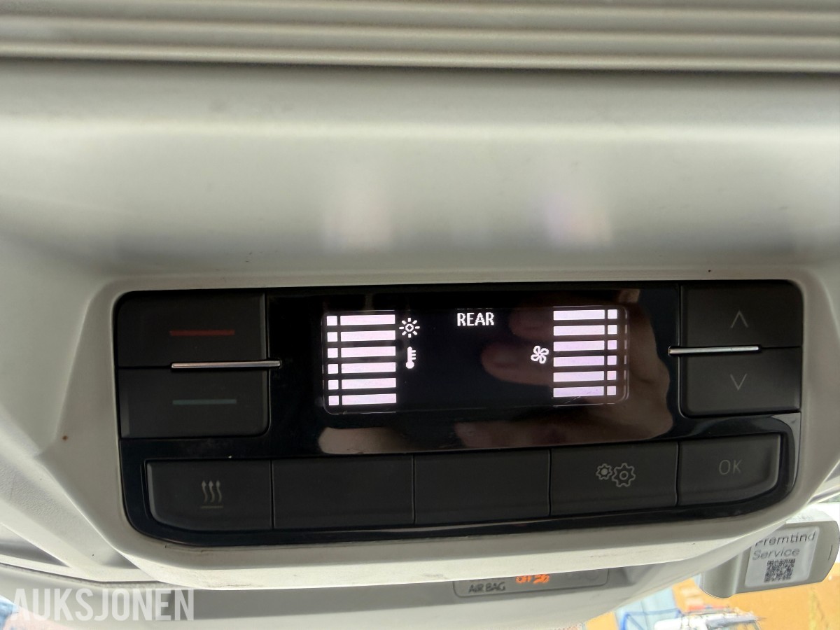 2022 Volkswagen Crafter 35 L3 2,0 TDI 177hk 4Motion aut. Bott innredning i varerom.