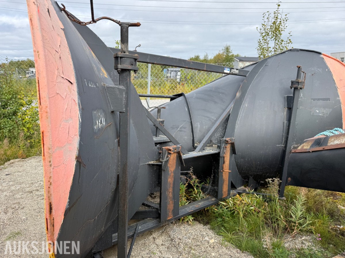 1989 Øveraasen Viking L290FS spissplog 345 cm