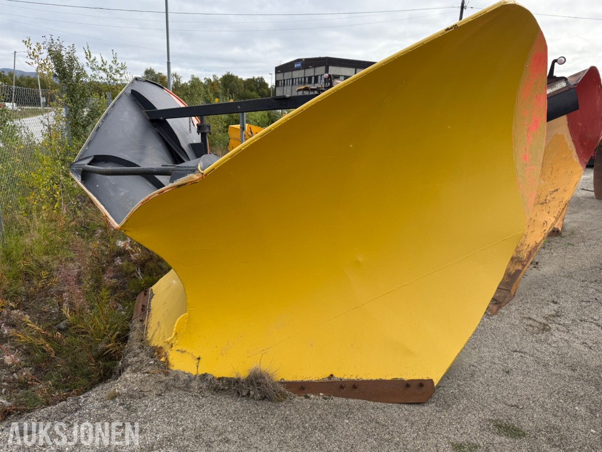 1989 Øveraasen Viking L290FS spissplog 345 cm