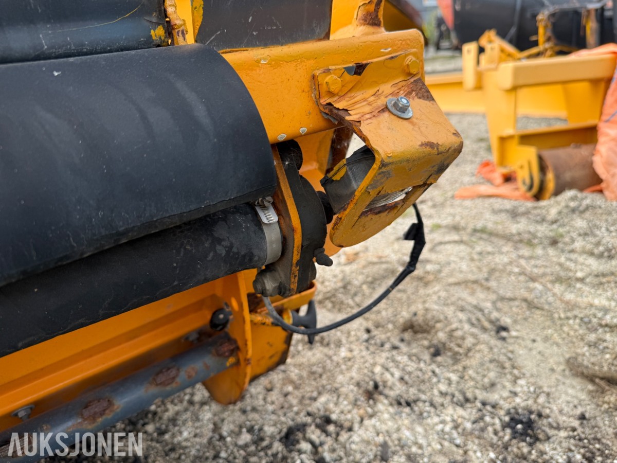 Epoke TKB 12-280 etterhengende spreder 1,2 m³