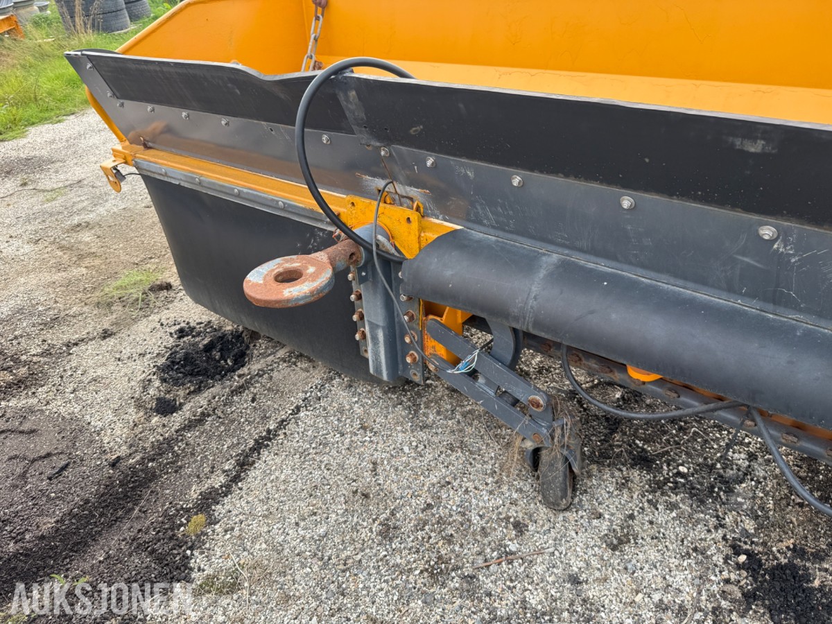 Epoke TKB 12-280 etterhengende spreder 1,2 m³