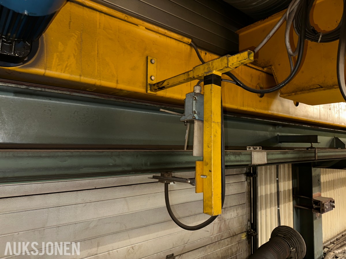 2001 Munck Traverskran | 5 tonn SWL | Fjernstyring