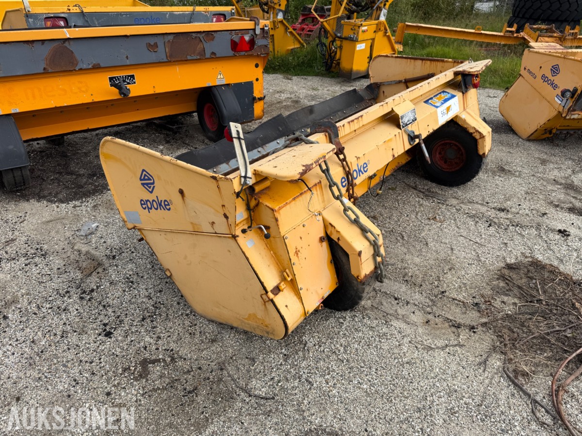Epoke TKB 12-280 etterhengende spreder – reparasjonsobjekt