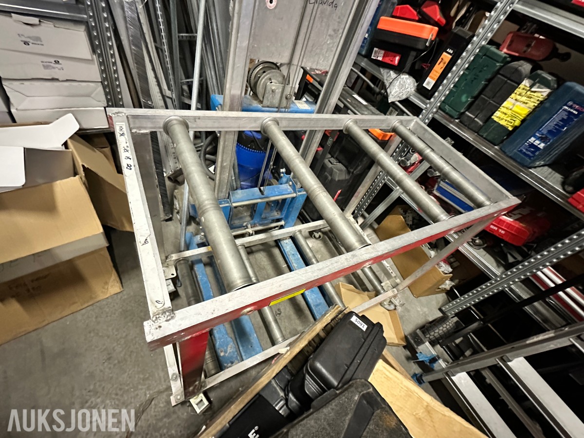 Aluminium rullebord / materialvogn med 5 ruller og hjul