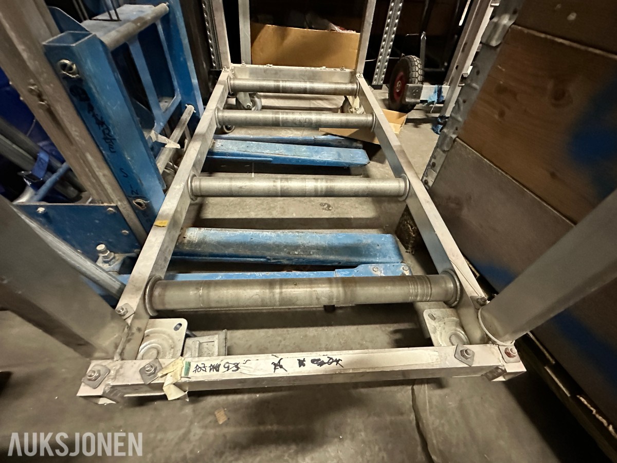 Aluminium rullebord / materialvogn med 5 ruller og hjul