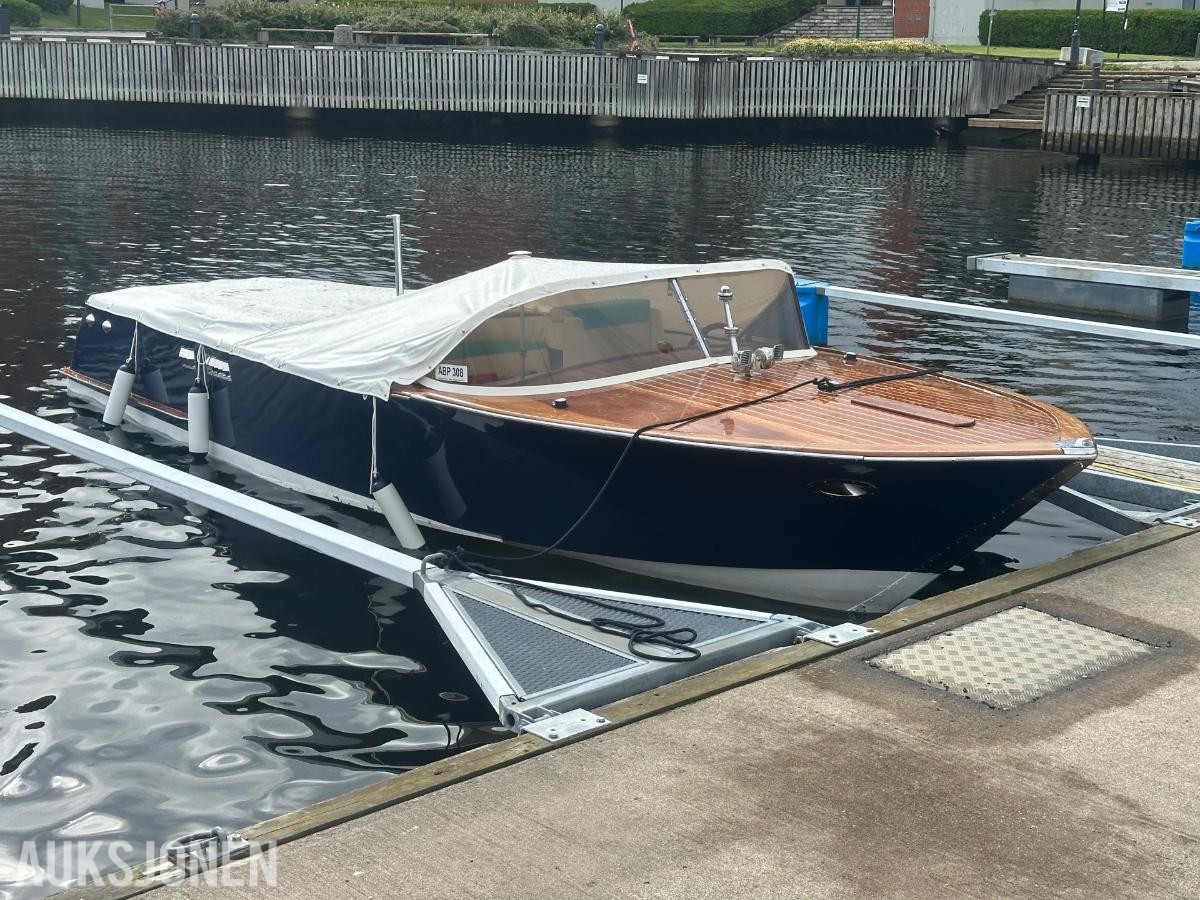 2003 Riva Ariston 27 båt med henger