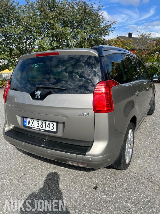 2013 Peugeot  5008 1.6-111 D