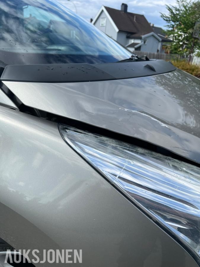 2013 Peugeot  5008 1.6-111 D