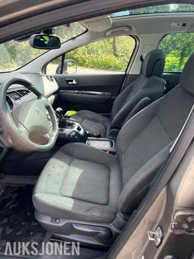 2013 Peugeot  5008 1.6-111 D