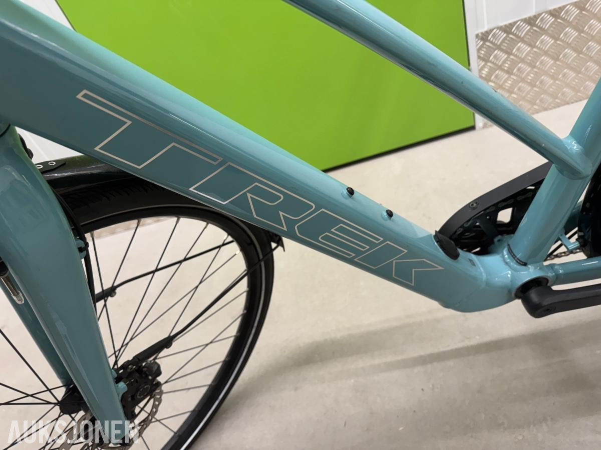 Trek FX+ elsykkel med lader
