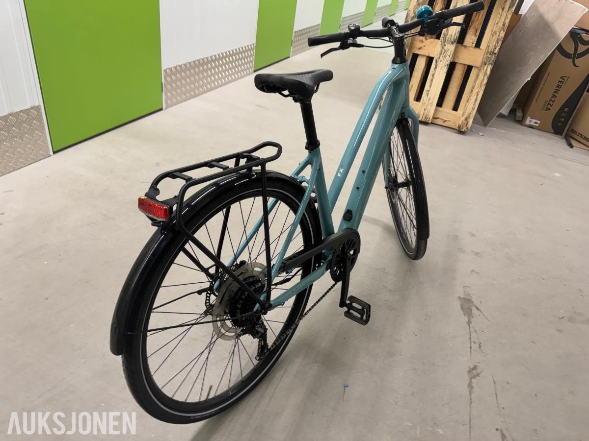 Trek FX+ elsykkel med lader