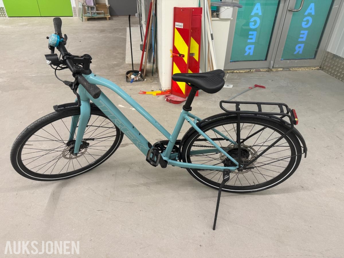 Trek FX+ elsykkel med lader