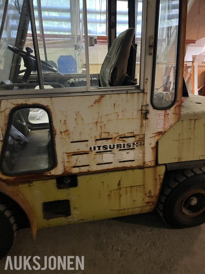 Mitsubishi FD-35A gaffeltruck