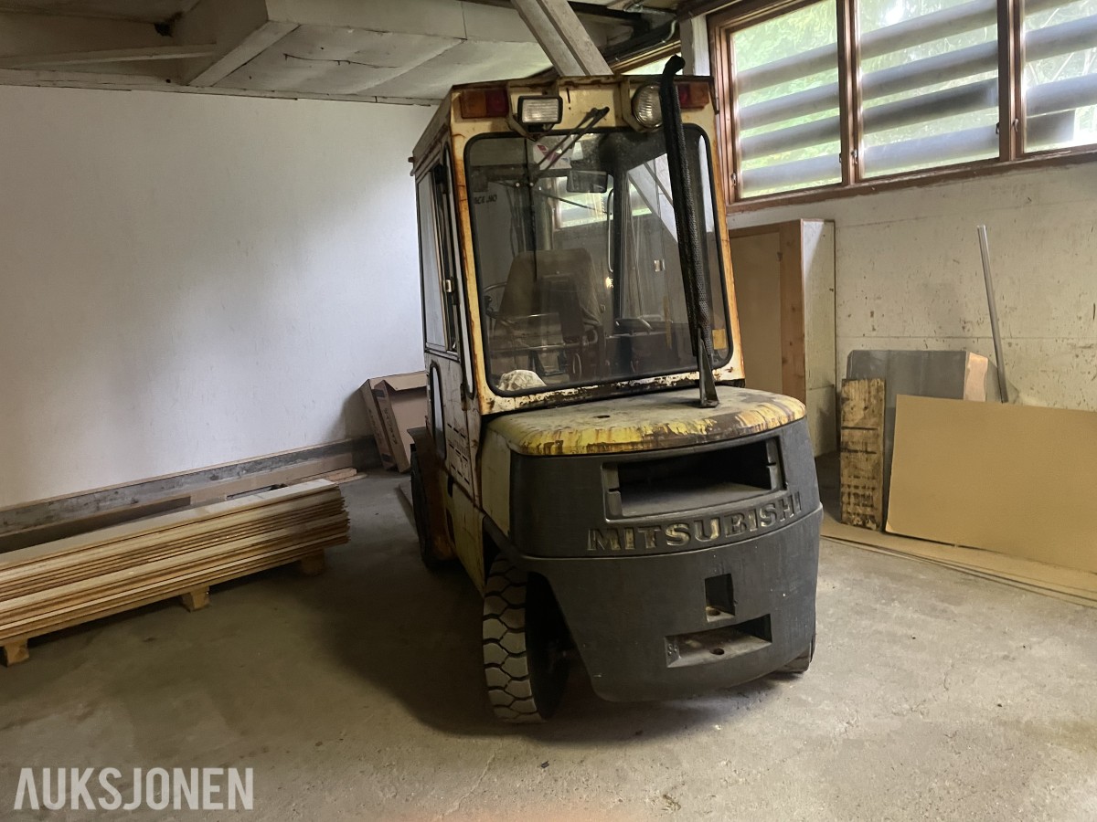 Mitsubishi FD-35A gaffeltruck