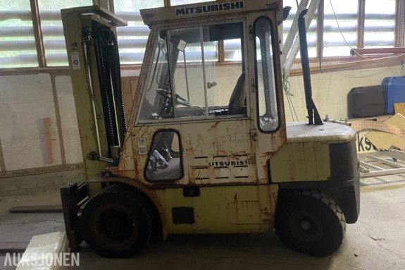 Mitsubishi FD-35A gaffeltruck