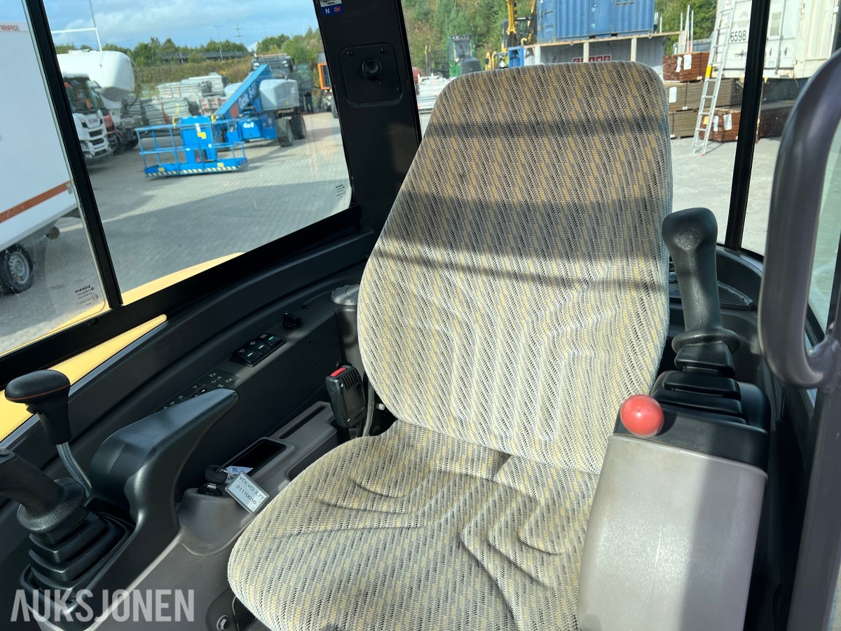 2017 Volvo ECR35D minigraver med 3 skuffer