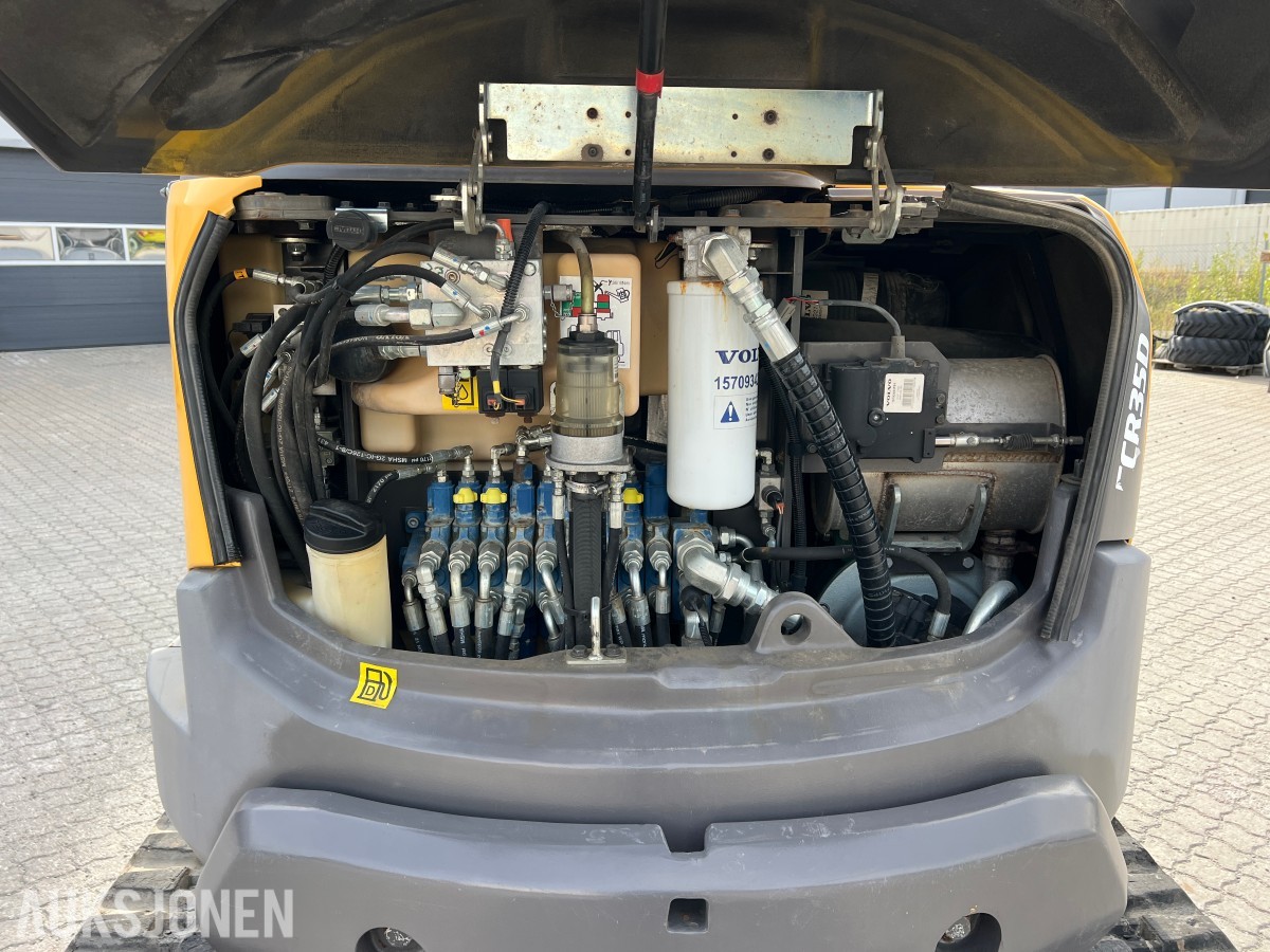 2017 Volvo ECR35D minigraver med 3 skuffer