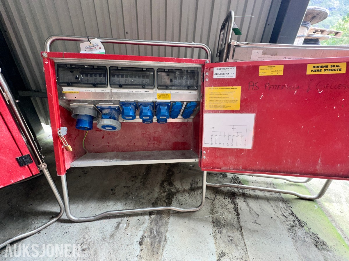 4 stk byggestrømskap / fordelingsskap – 230 V og 400 V