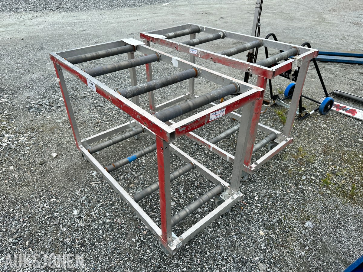 2 stk rullebukker / materialstativer i aluminium – selges samlet