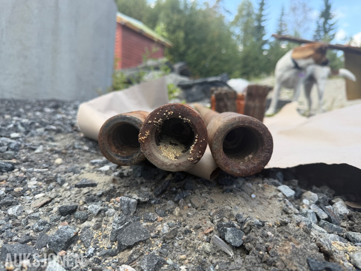 Boreutstyr - borekroner og borestenger