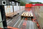 Istrail 3-akslet semitrailer, åpent plan, containerfester