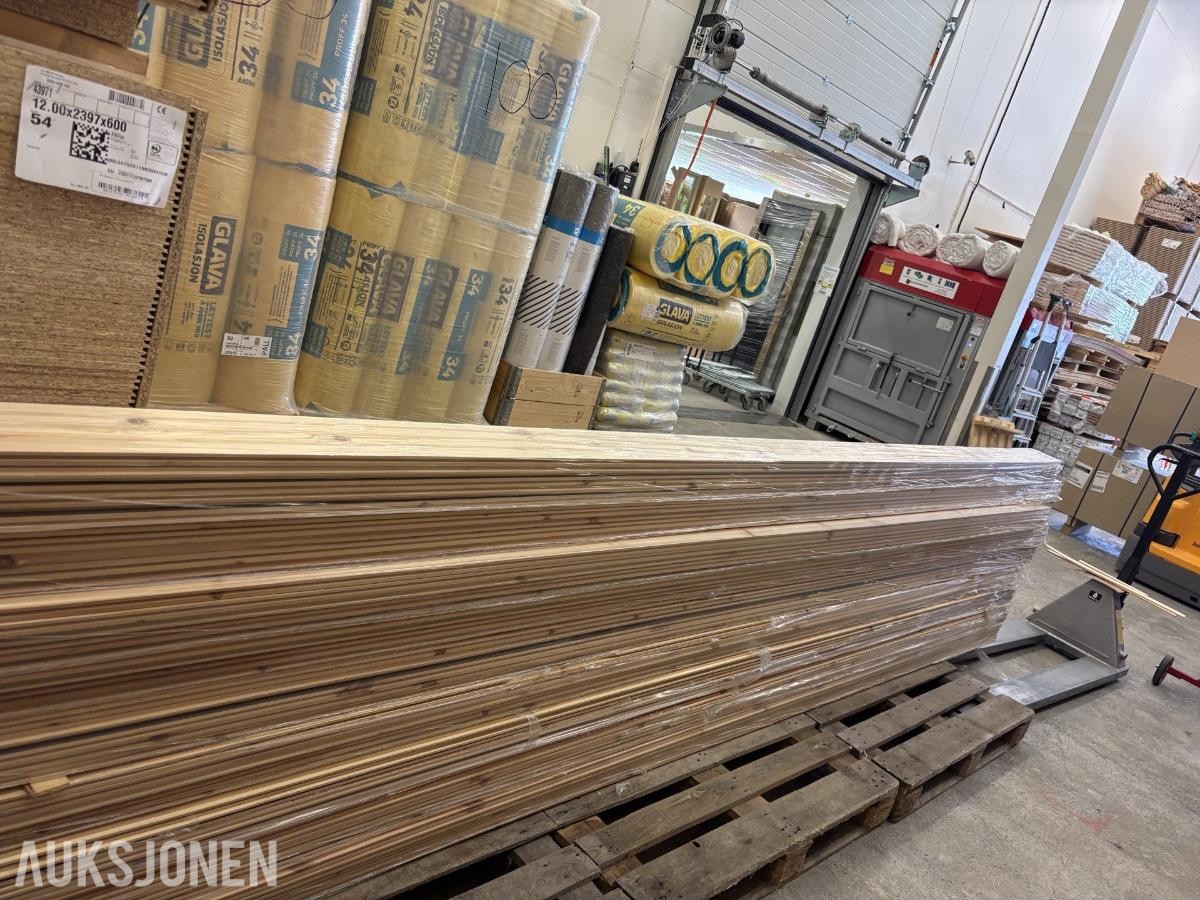 Bjertnæs heltre furugulv 21x137 ca 73m2 21x137 Børstet oljet bark
