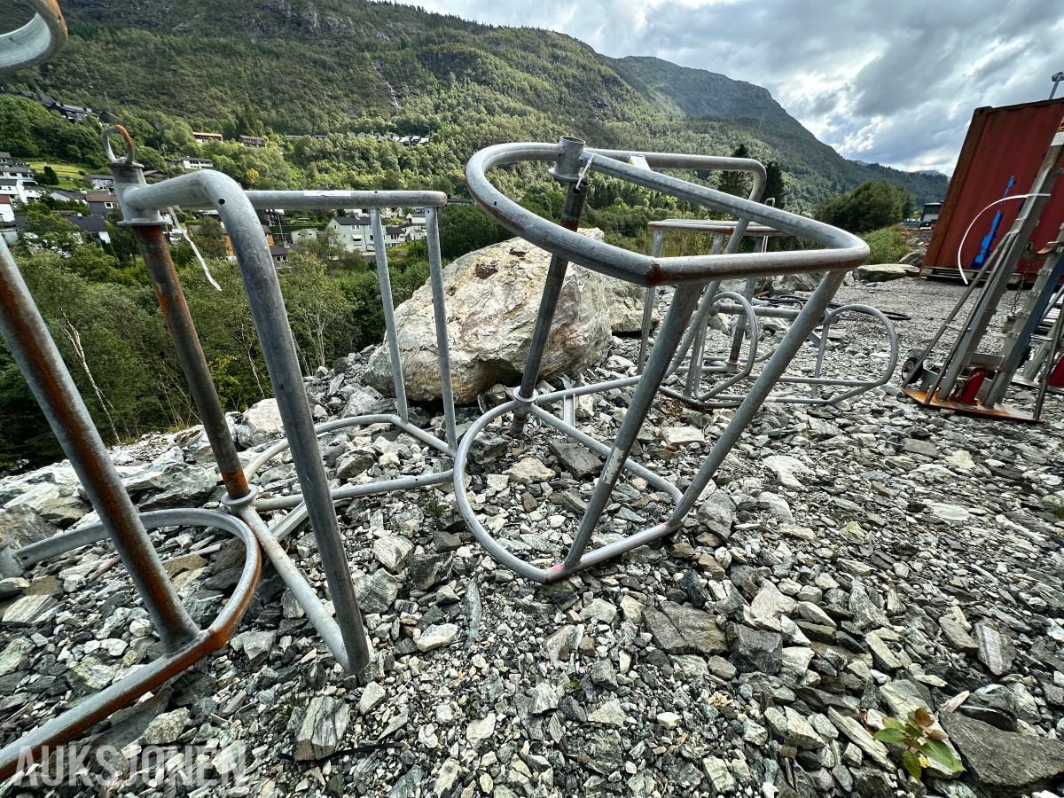 5 stk. galvaniserte løfte-/materialkurver – ulike størrelser