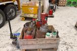 Hilti DD-250E kjernebormaskin med stativ og flere kjerneborkroner